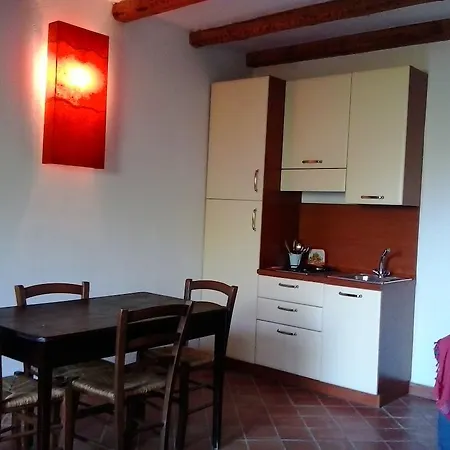 Alloggio per agriturismo Il Casale Il Sole E La Margherita Campofelice Di Roccella