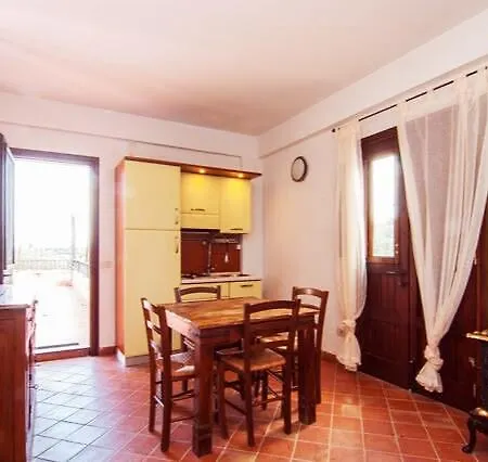 Alloggio per agriturismo Il Casale Il Sole E La Margherita Campofelice Di Roccella