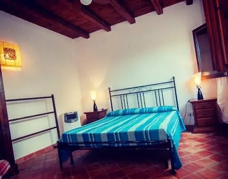 Il Casale Il Sole E La Margherita * Campofelice Di Roccella